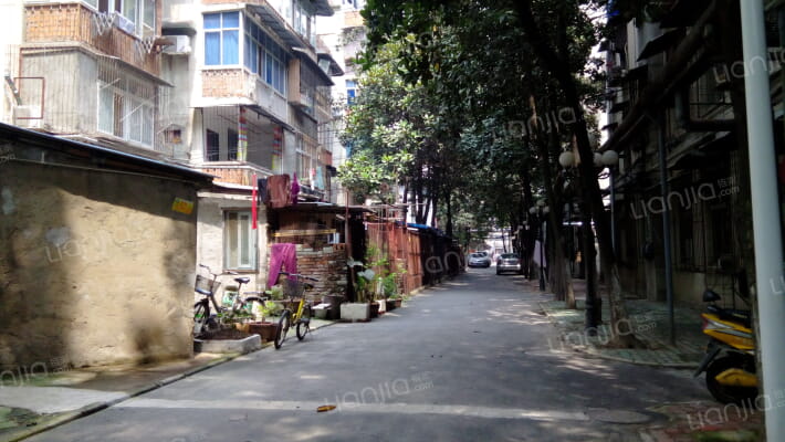 同济1小区外景图