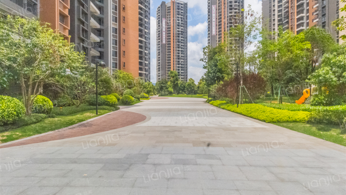 雅居乐万象郡三期泊岸外景图