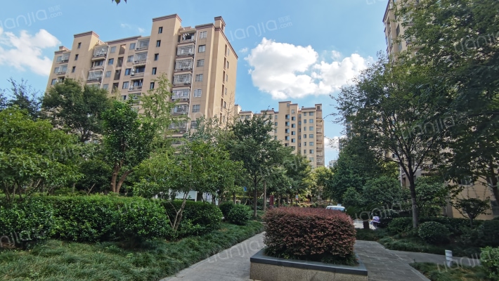 长吴公寓一区外景图