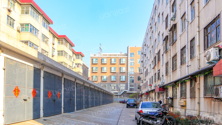 白云山庄外景图