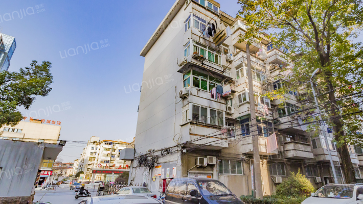 市一院宿舍外景图