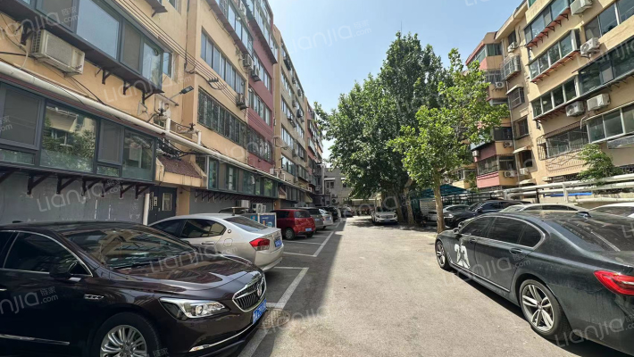 市人大市政协机关宿舍外景图