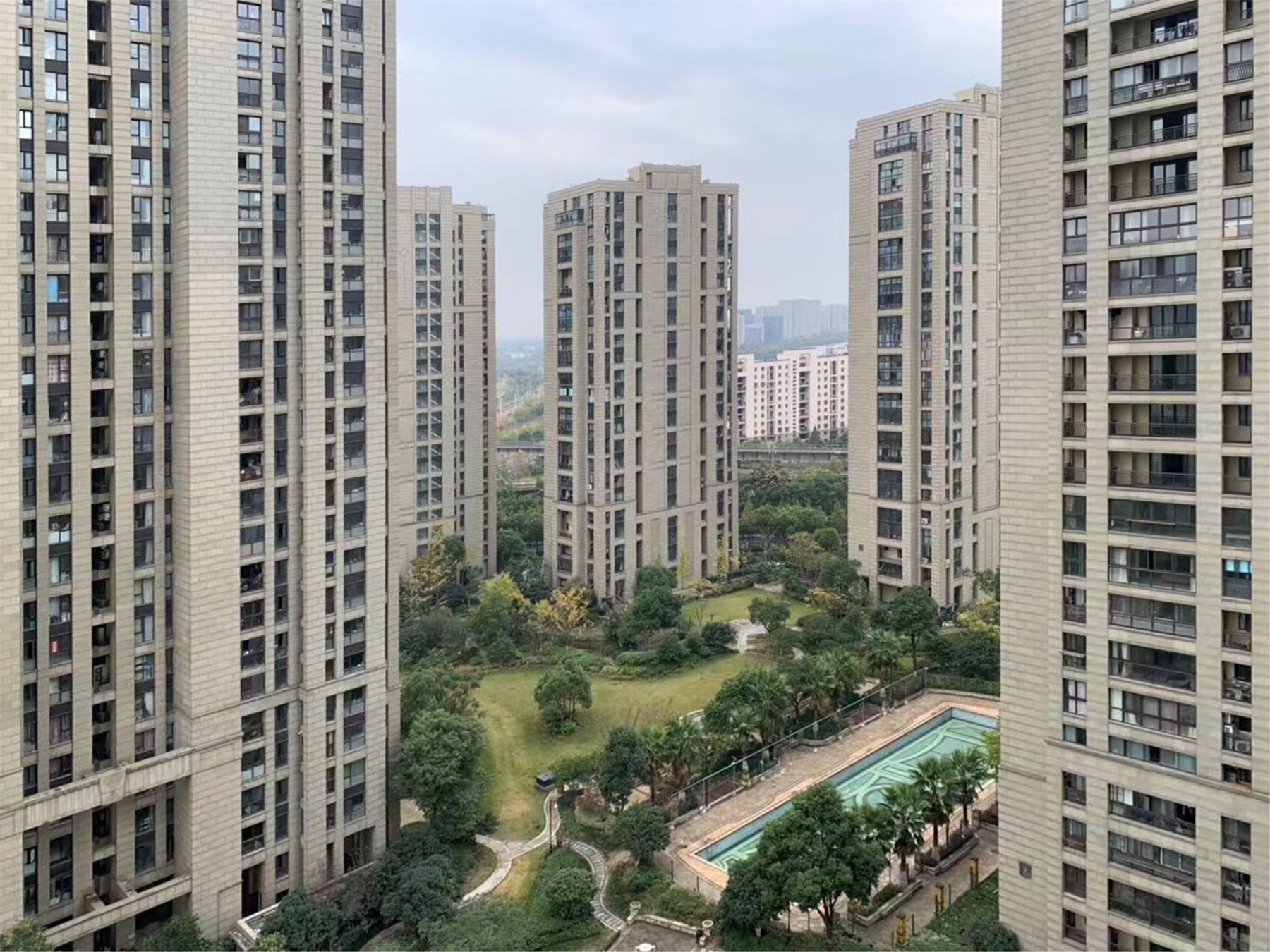 擎天半岛格兰郡小区实景 9