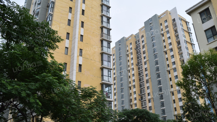 雁山世纪外景图