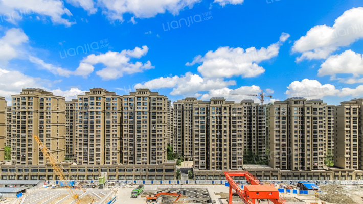 世贸广场外景图