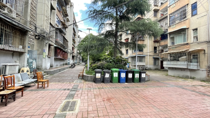 117地质队社区公园外景图