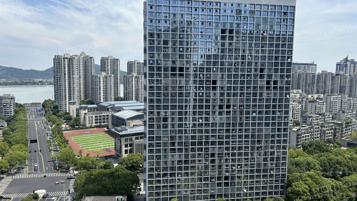 六合天寓外景图