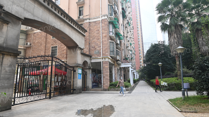 四季阳光花城外景图