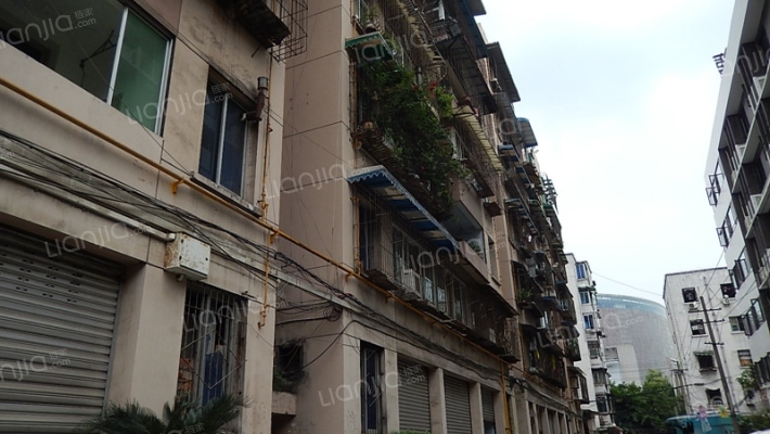 宏祥公寓外景图