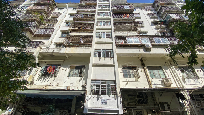 深盐商住楼外景图