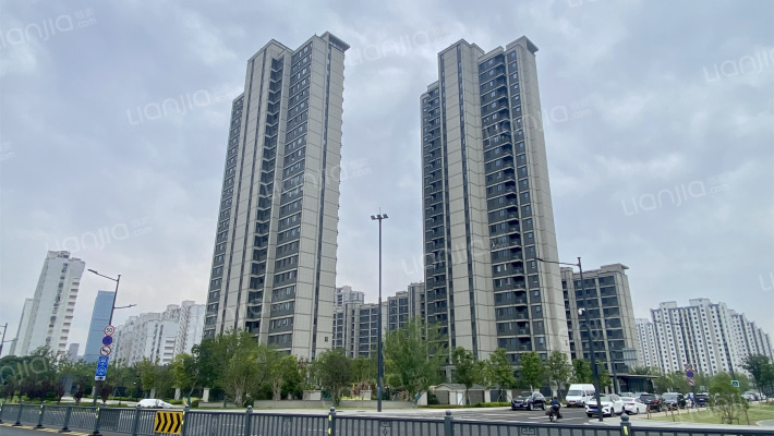 龙湖·江天阙外景图