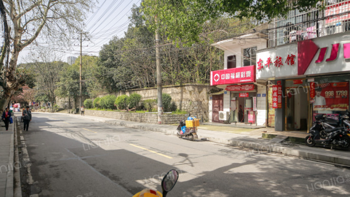 德雅路225号外景图