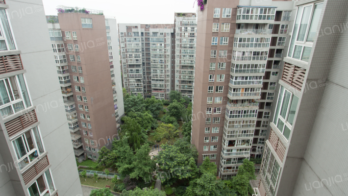 人居都市阳光外景图