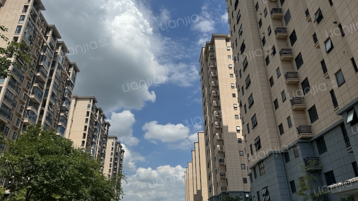 群星嘉园外景图