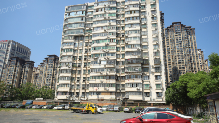 青山北路水利局宿舍(东湖区青山北路185号，65号，171号）外景图