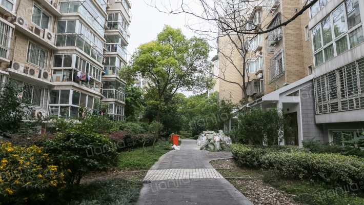 清江西苑外景图