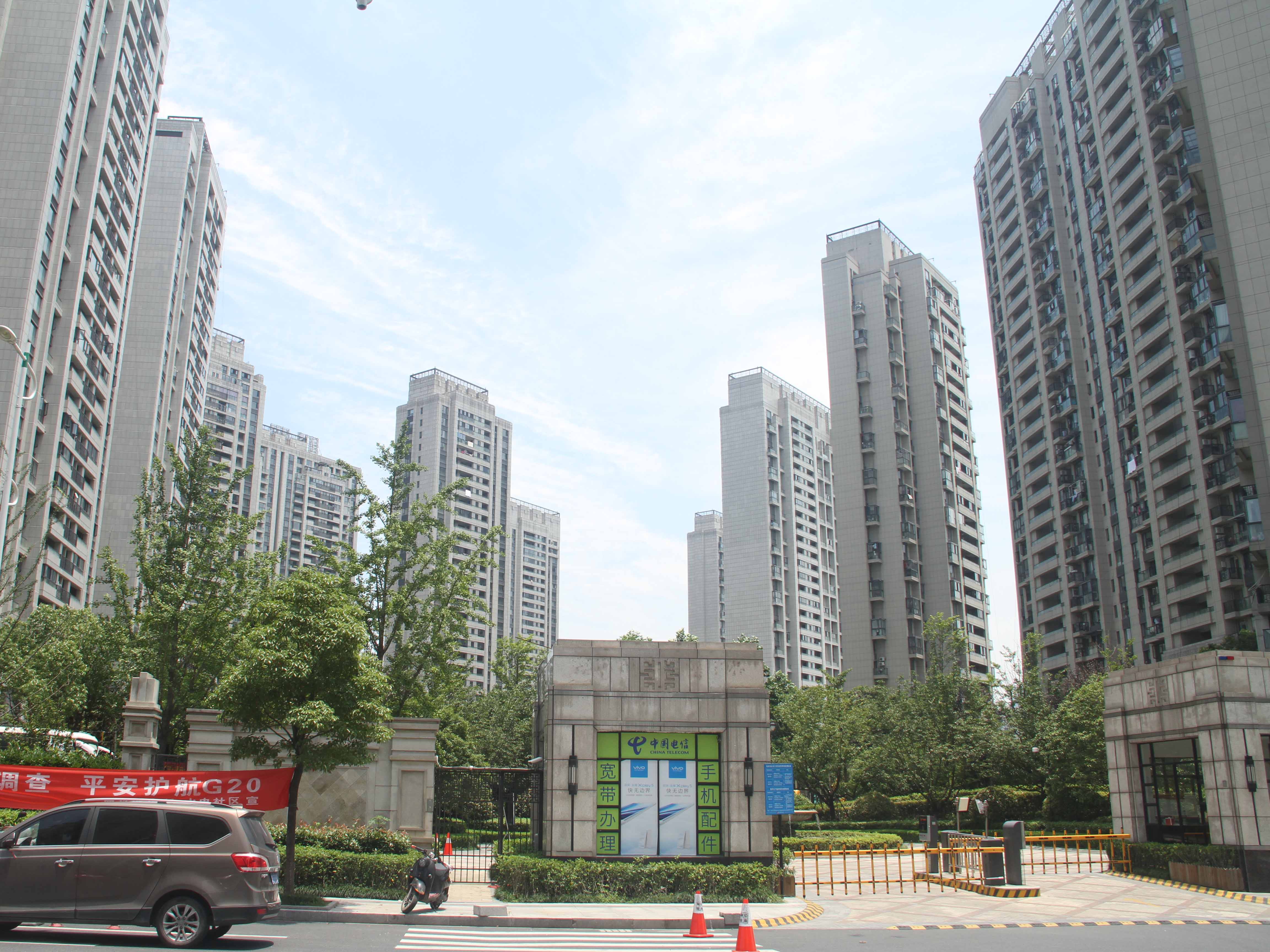 寰宇天下小区实景 16