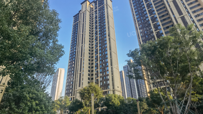 国贸天峯外景图