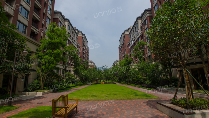 龙湖U城观蓝外景图