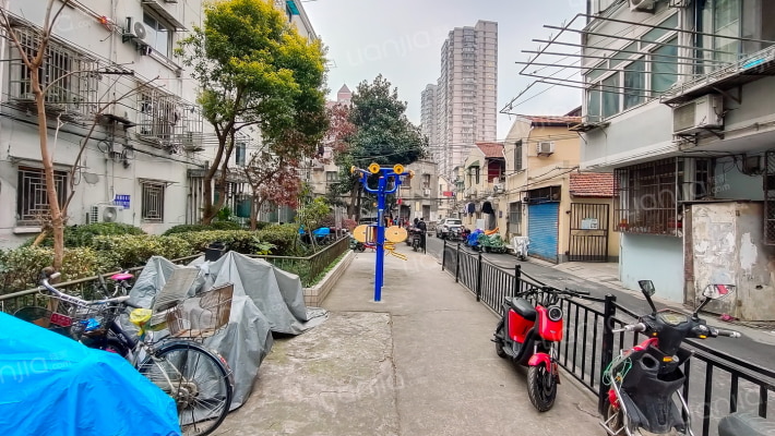 先棉祠街小区外景图