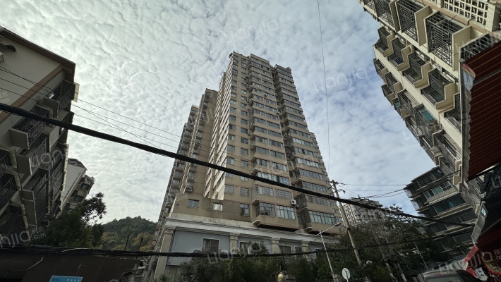 樱花巷1号外景图