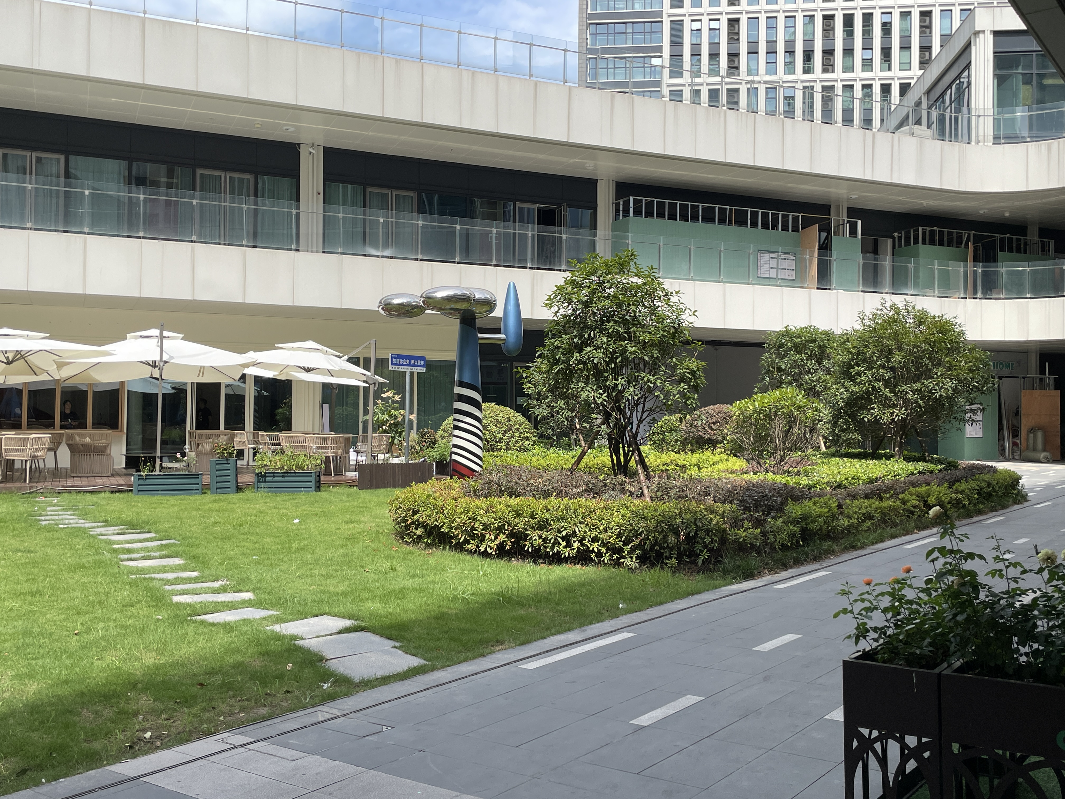 绿地商业中心小区实景 9