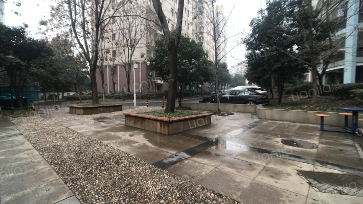 华农西苑外景图