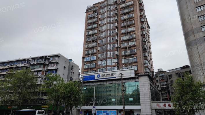 建通大厦外景图