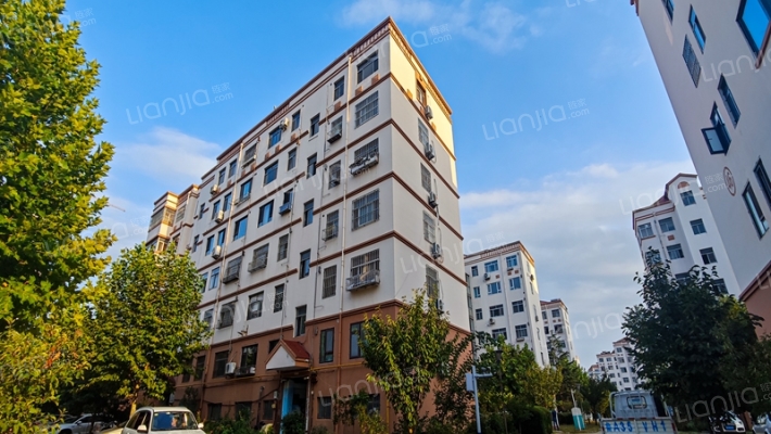 世纪新村中区外景图