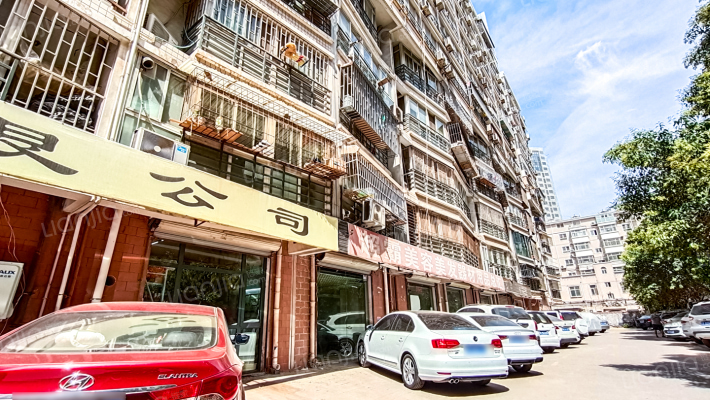 M3特区小区外景图