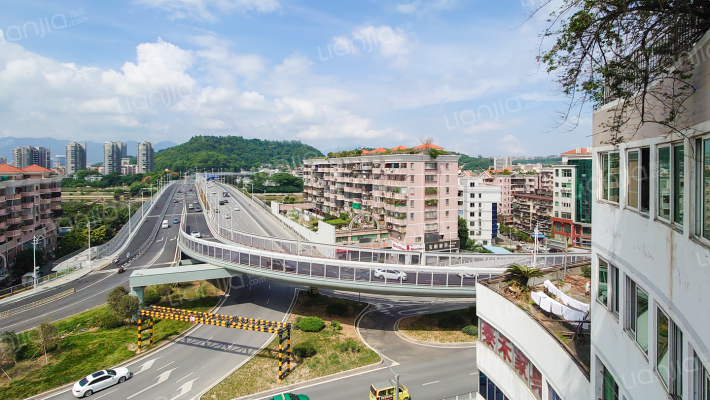 太阳城商住楼外景图