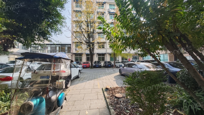 东大街111号外景图