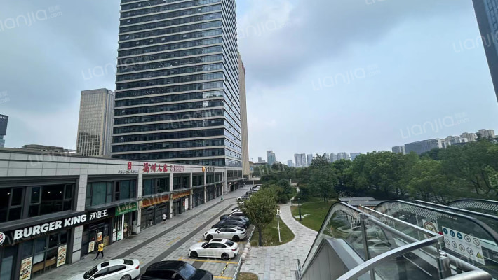 聚才大厦外景图