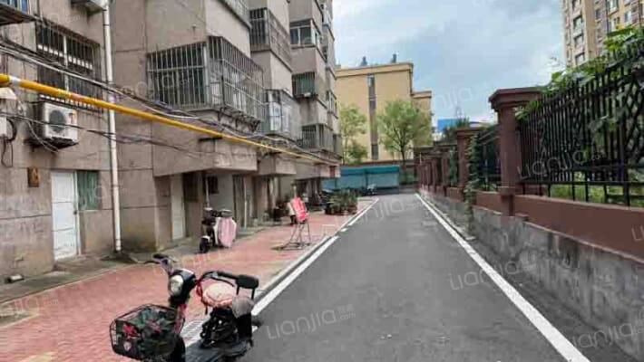 车务段宿舍外景图