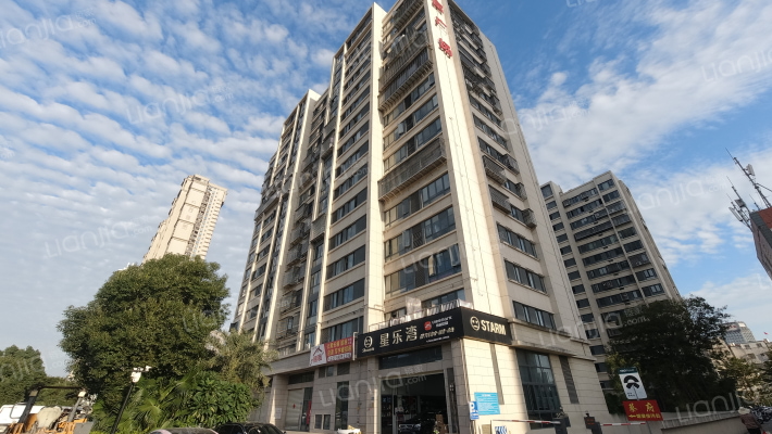 玖富广场外景图