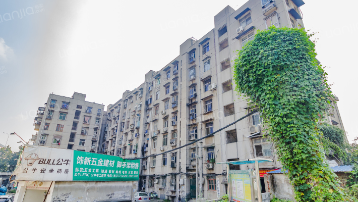 雄楚大街188号外景图