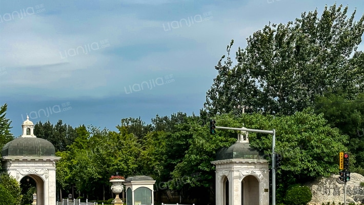 财富城堡外景图