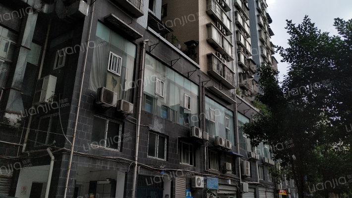 帛金大厦外景图