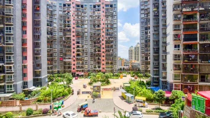 城市魔方外景图