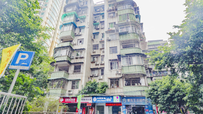 天河鸿运花园外景图