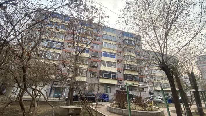 民富一小区外景图