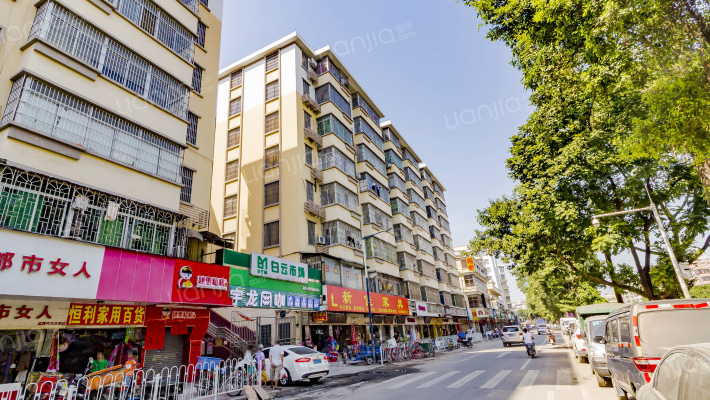 石潭路外景图