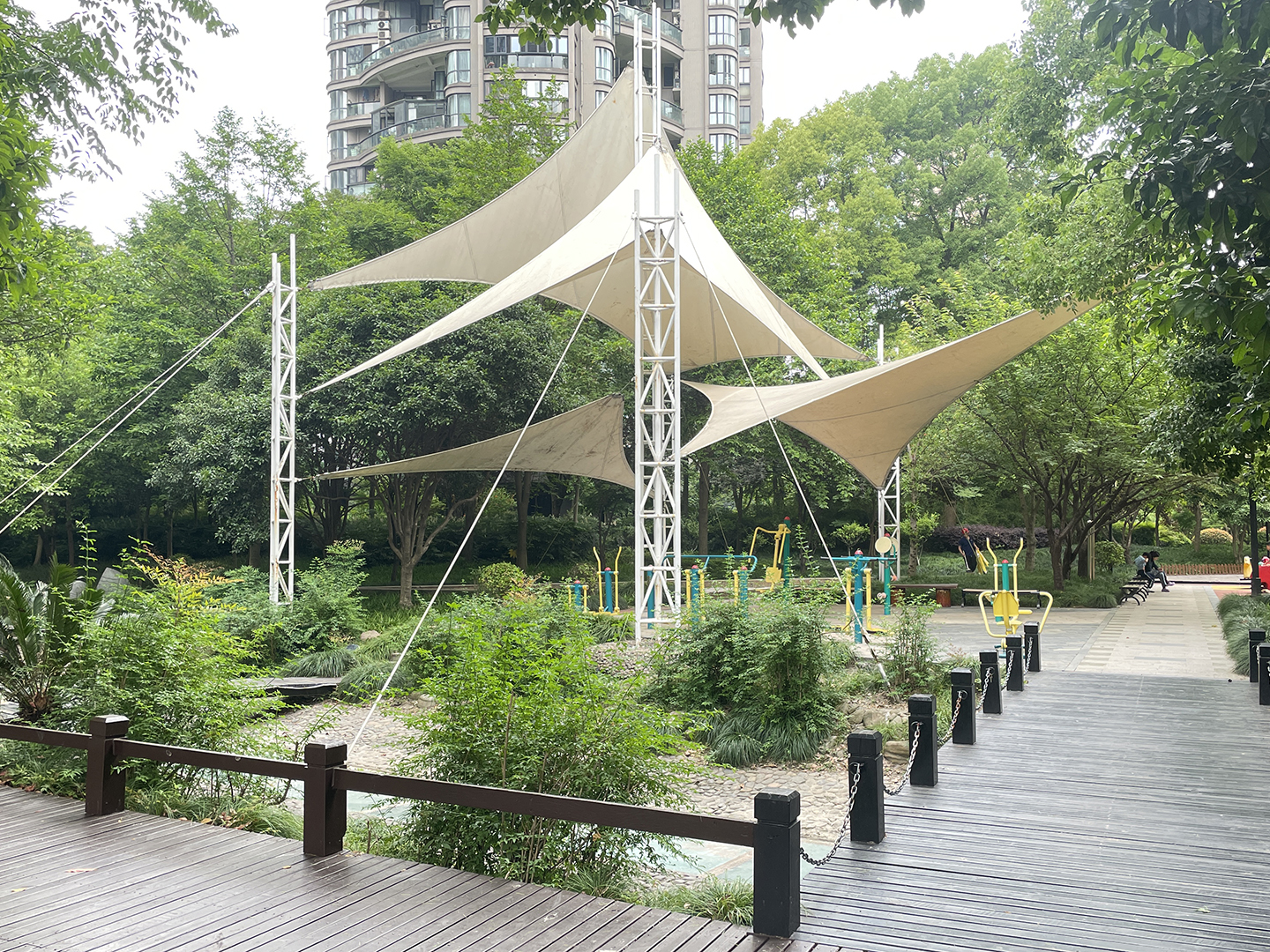 Water Mark City compound photo 13