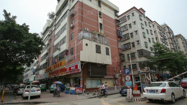 岭下花园外景图