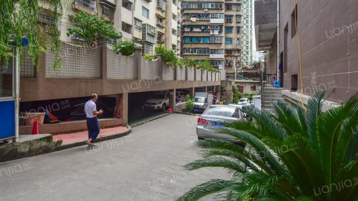 国土局小区外景图