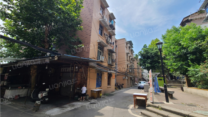 汉阳大道372/374/376号外景图