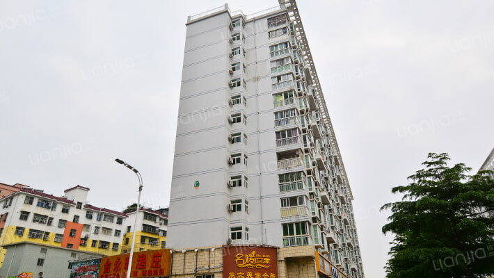 潜龙鑫茂花园C区外景图