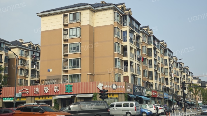 良户家苑外景图