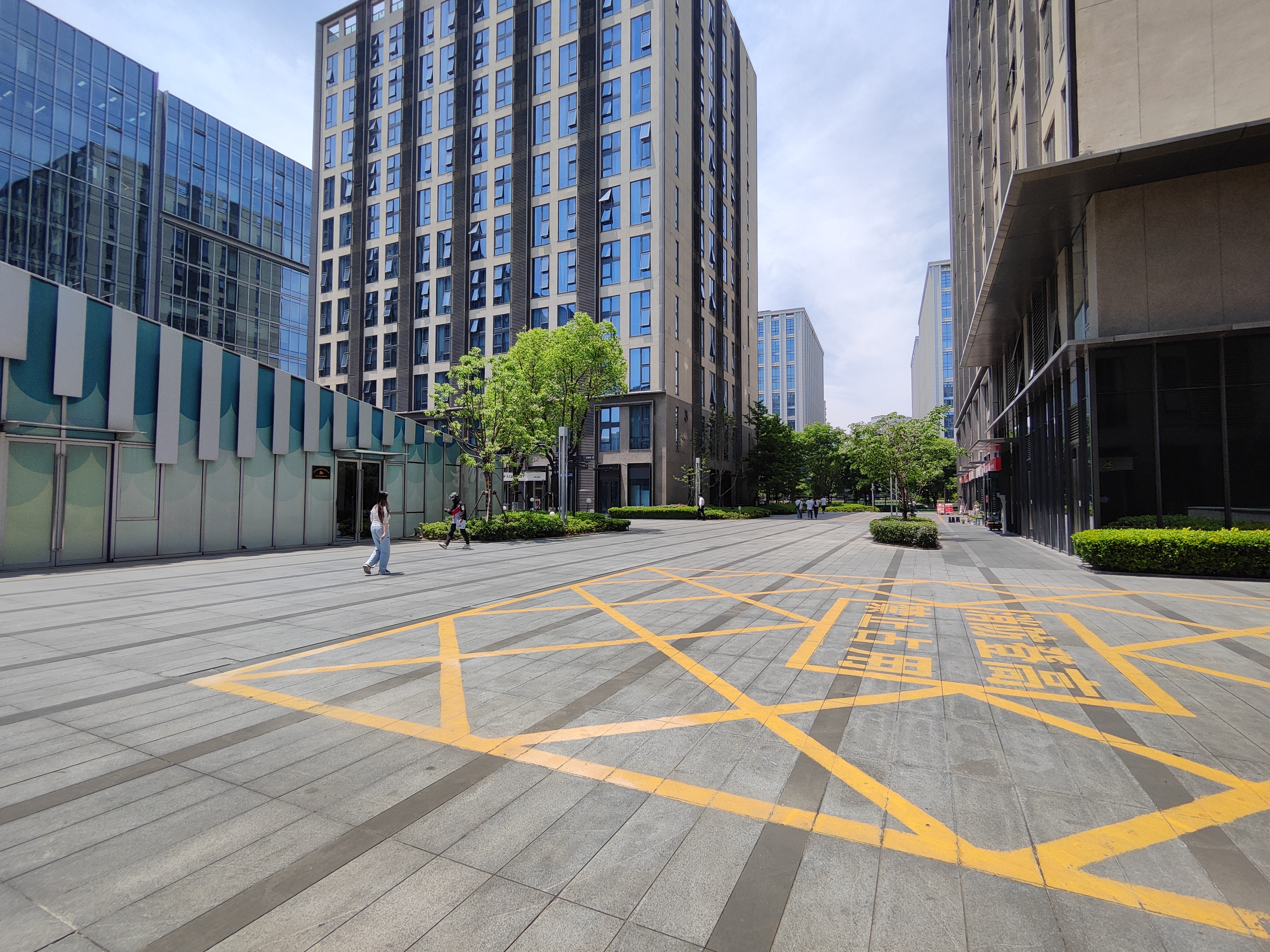 Yue Jun City compound photo 2