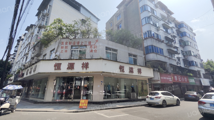 中码头小区外景图